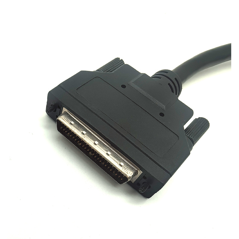 SCSI HPDB50pin Male cable with screw