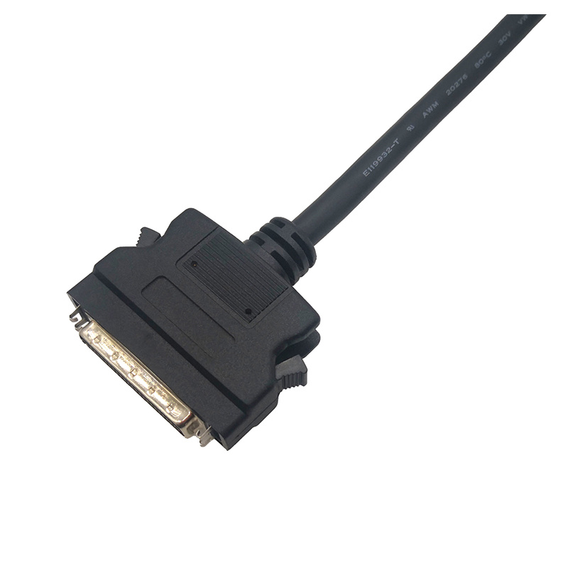 SCSI HPDB50pin Male cable with latch